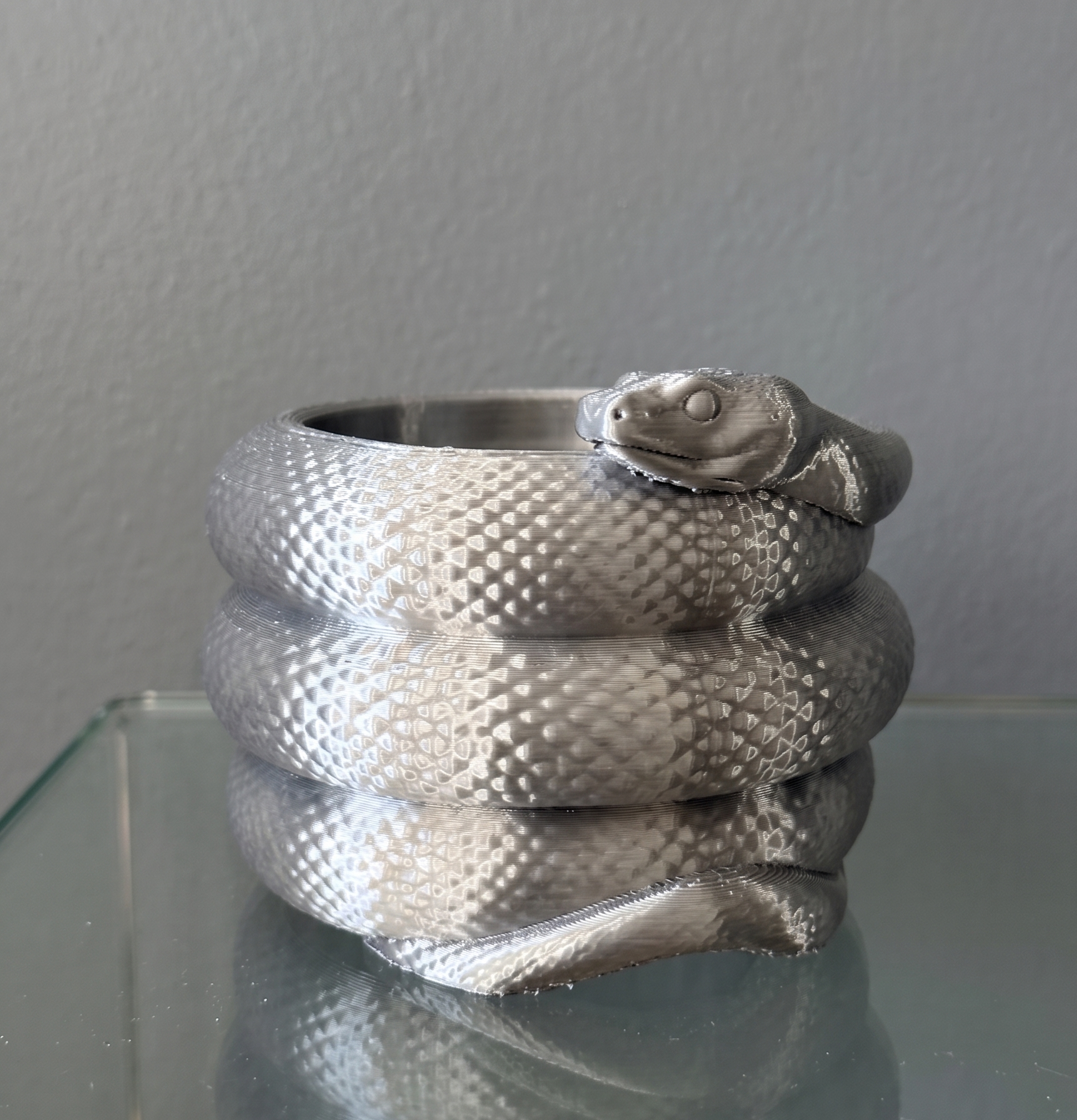 Miniatura 5 do modelo 3D Coiled Snake Planter Pot
