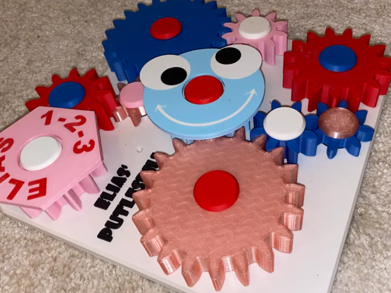 Spur gear fidget for kids