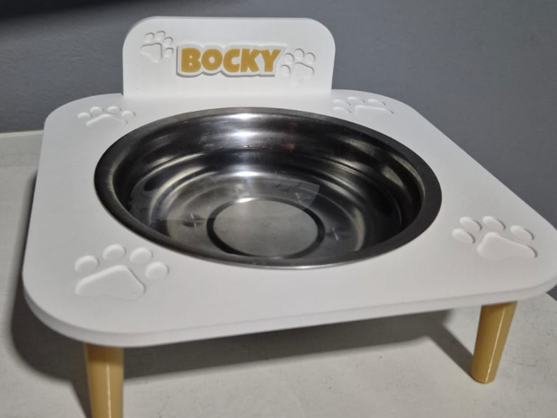 Elevador de plato para gatos