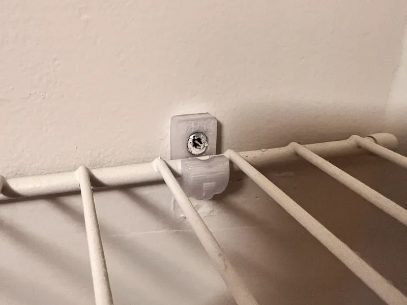 Wire Shelf Clip #8 Screw - Tight Fit