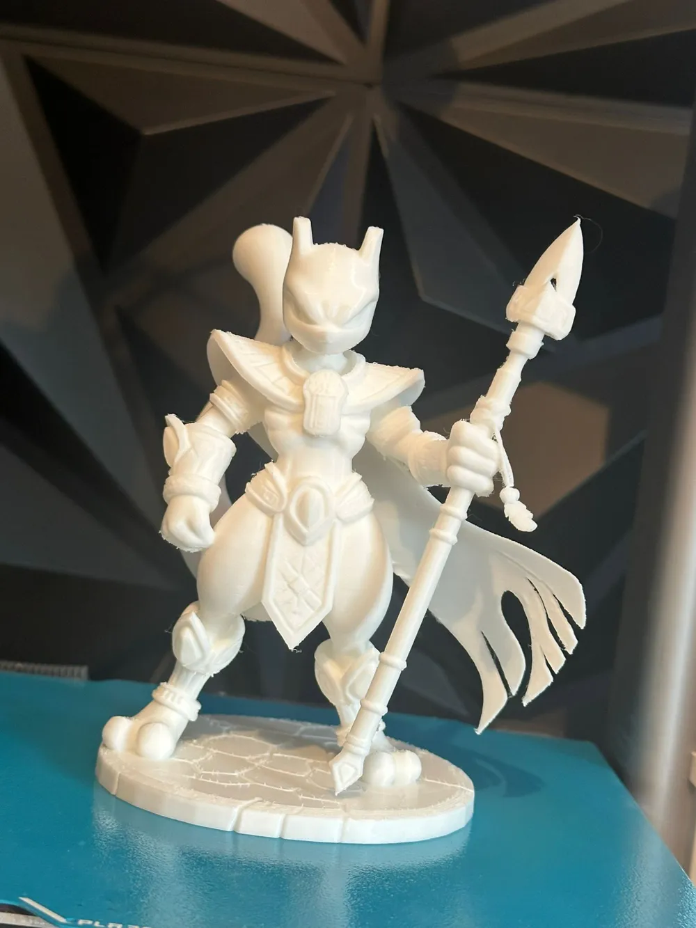Mewtwo Azteca - Free 3D Print Model - MakerWorld