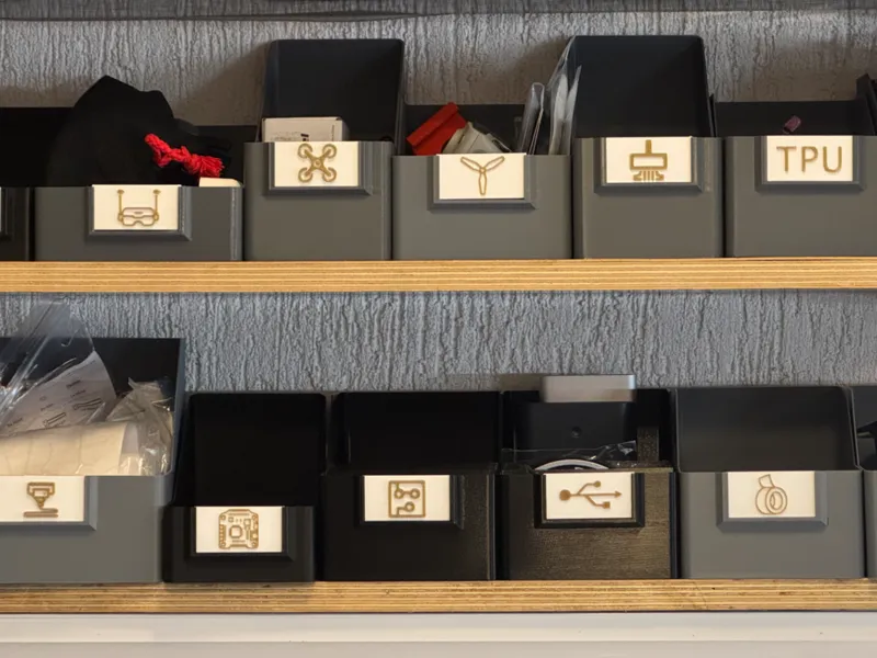 Customizable Shelf Box with label (organizer)