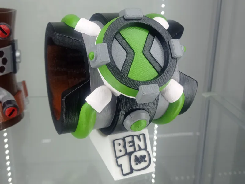 Omnitrix ben 10 reboot season 2