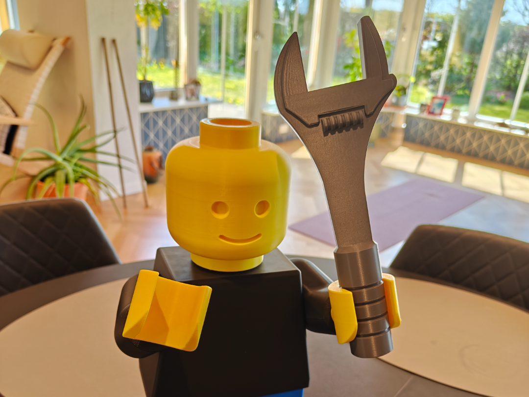 Brick Megafigure Wrench 
