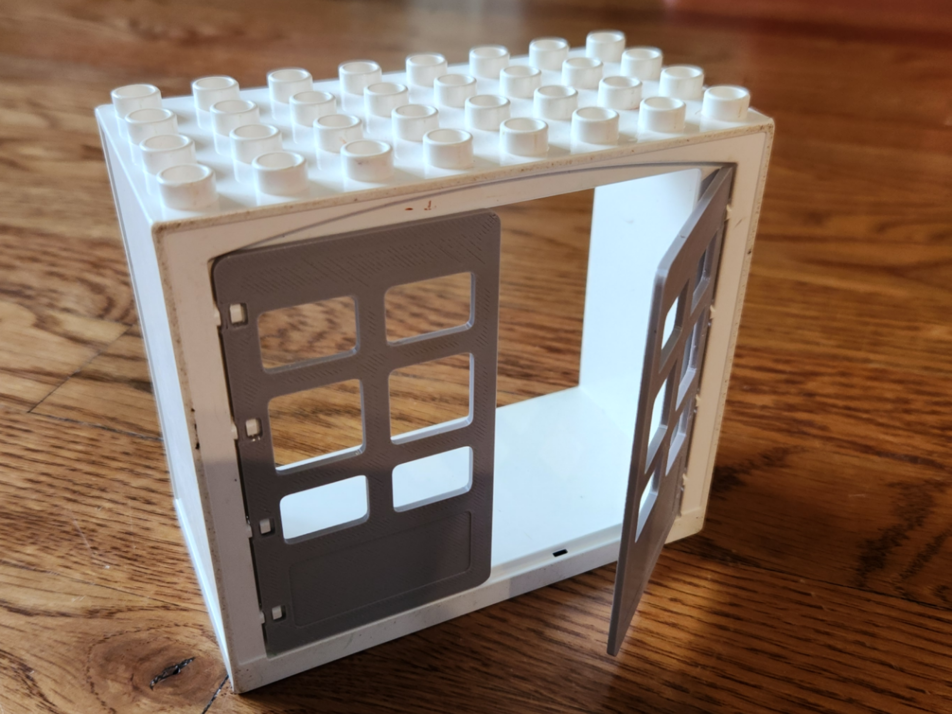 Duplo Replacement Door (2208)