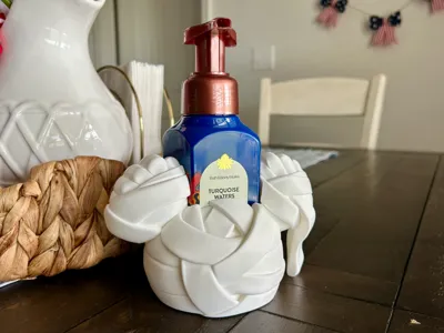 Mummy Mouse Foaming Soap Holder