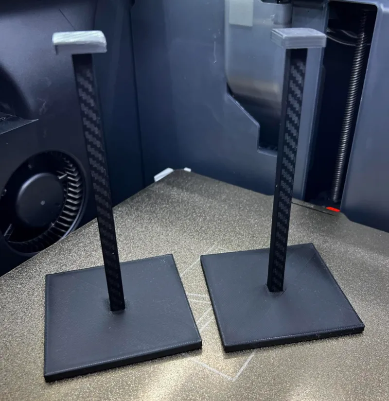 miniature helmstand for 1:2 replica's