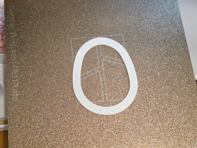 Oval egg - frame
