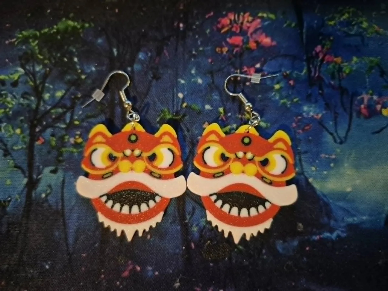 Lóng Earrings (Chinese Dragon) view 2