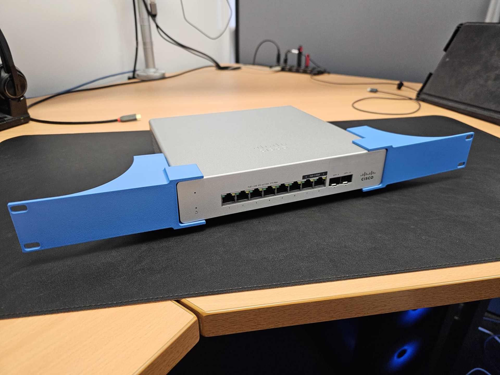 Cisco Meraki MS130-8X Rack Mount Adapter