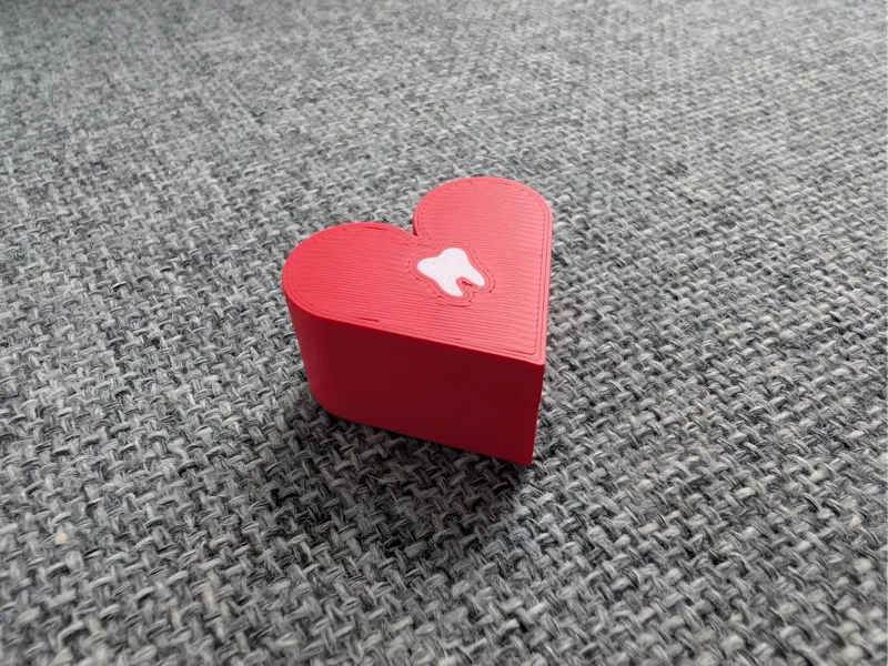 Small heart shaped tooth storage box
