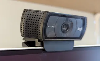 Logitech c920e Riser