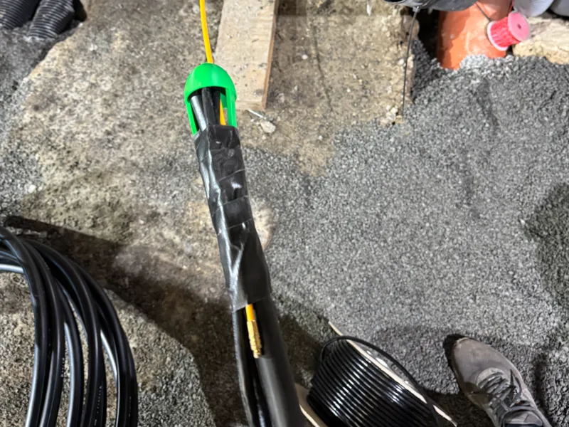 Ziehhilfe - dicke Kabel und Leitungen in Leerrohre