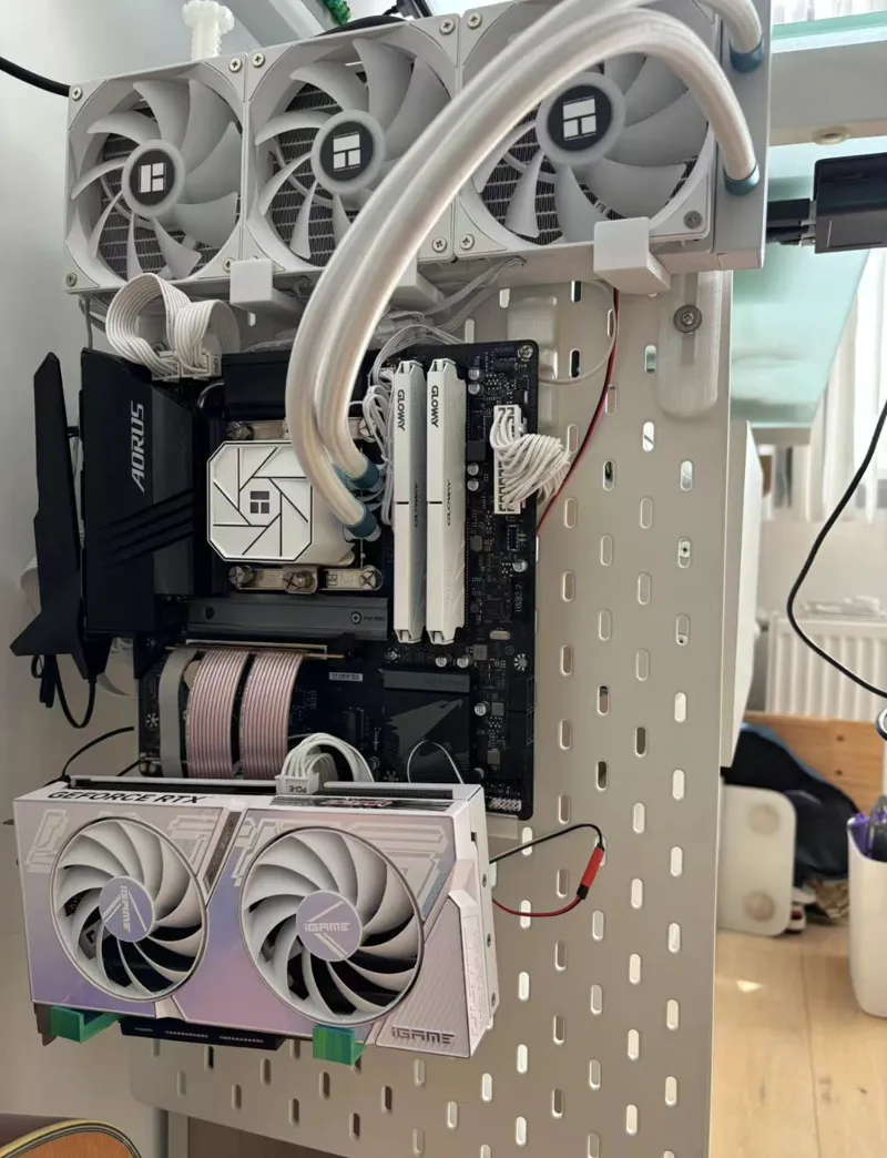 PC Mount for IKEA Skadis