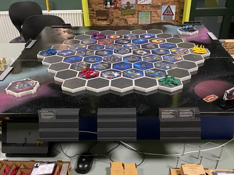 TI4 tile holder LED 