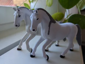Toy horse