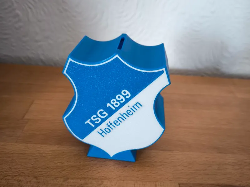 TSG Hoffenheim-Spardose im Pokalformat