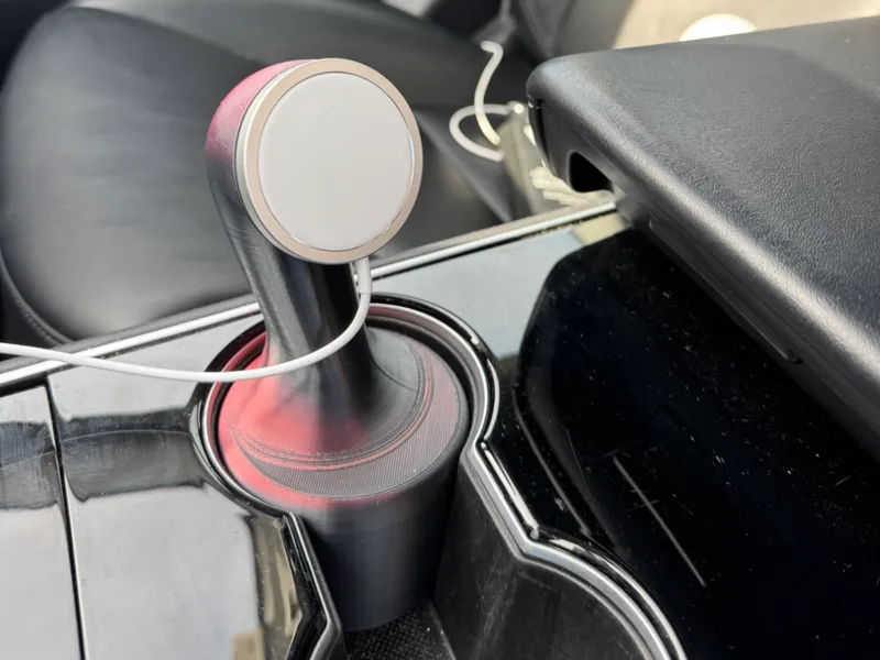 Tesla model 3 cupholder magbak phone stand