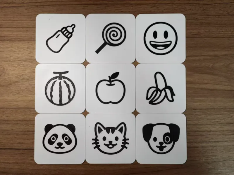 Black and white flashcards for babies