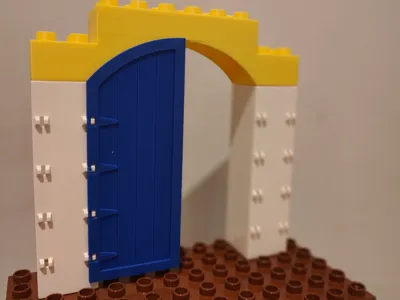 Duplo farmhouse door