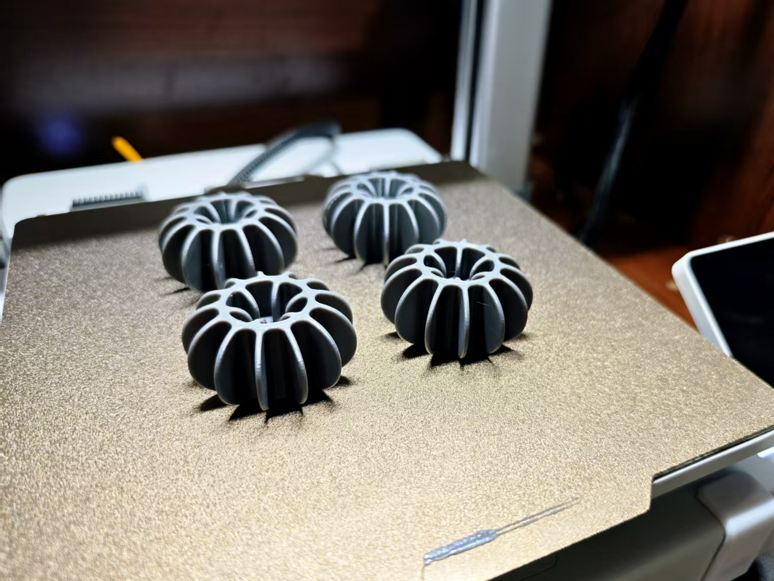 Miniatura 1 do modelo 3D 【一键打印】魔力洗衣球-衣物清洁辅助神器
