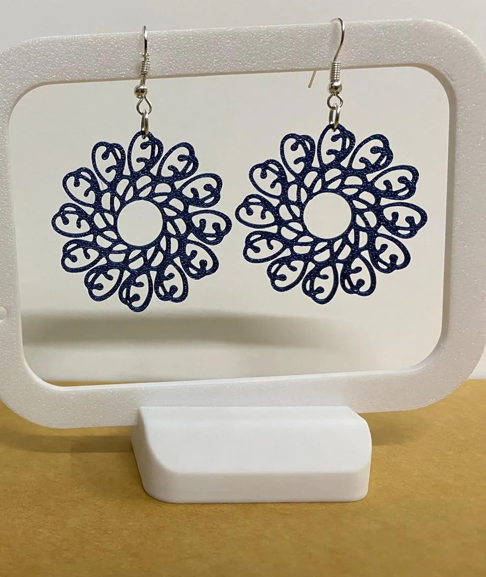 circle earrings view 2