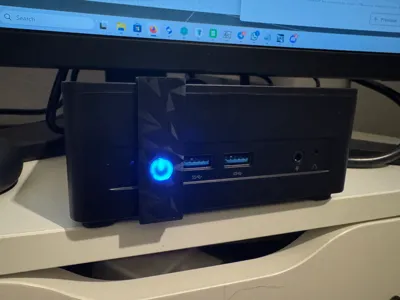 Clickable Anti-Glare Adapter for Minisforum UMxxx