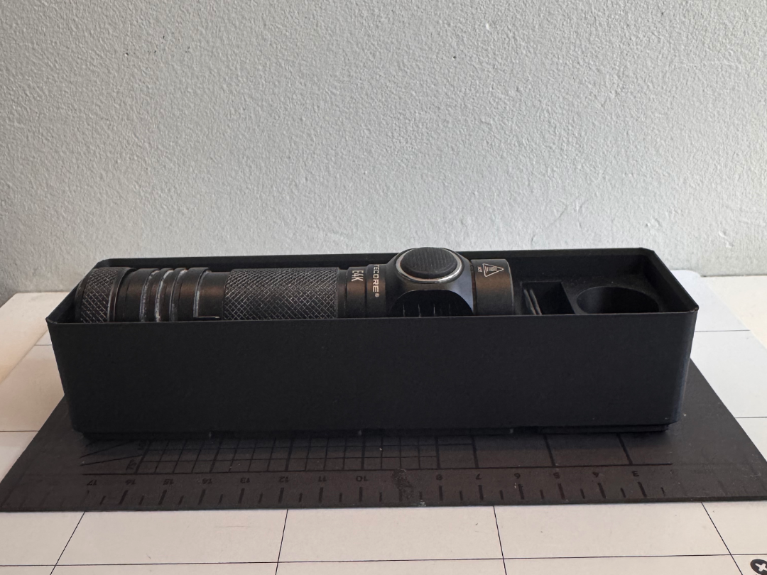 GRIDFINITY BOX FOR NITECORE E4K 4400 Lumen light