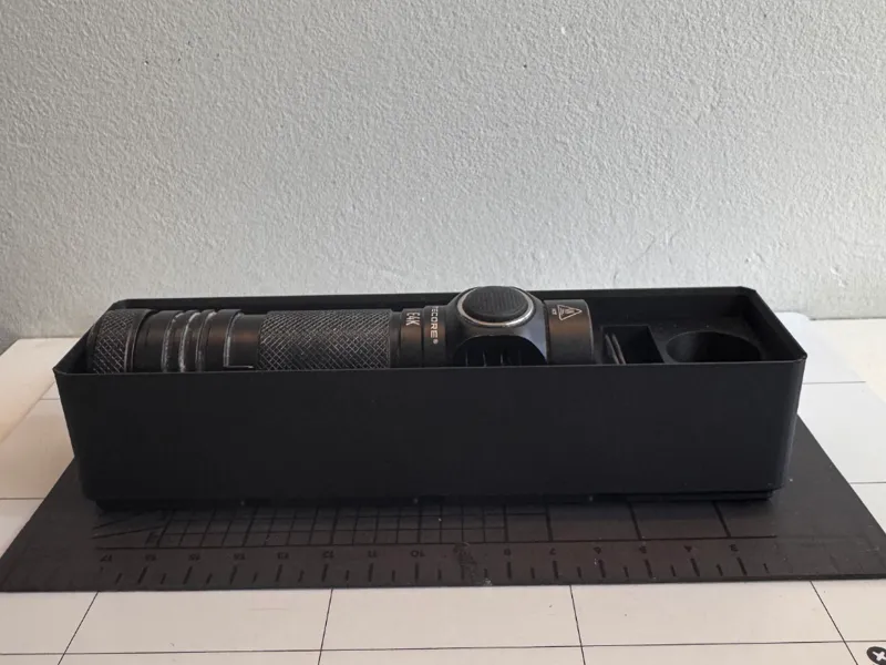 GRIDFINITY BOX FOR NITECORE E4K 4400 Lumen light