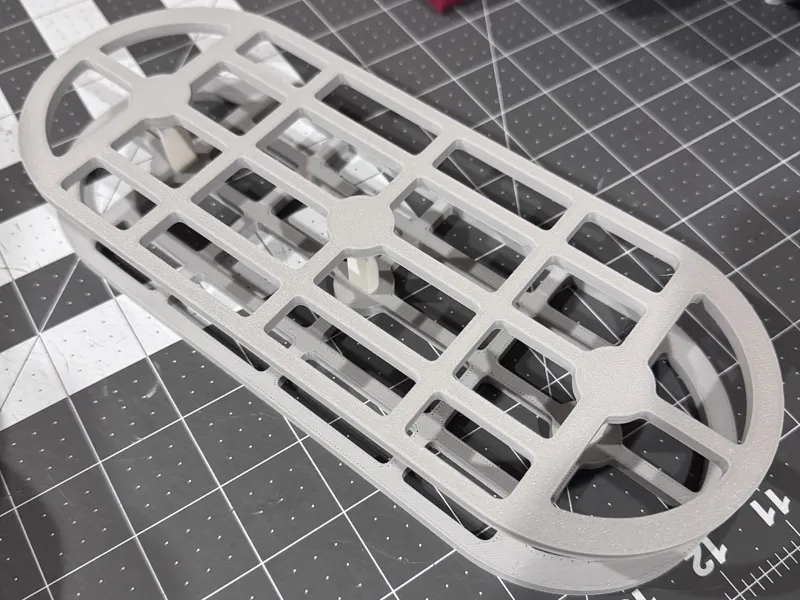 Modular spool for trim and fabric scraps