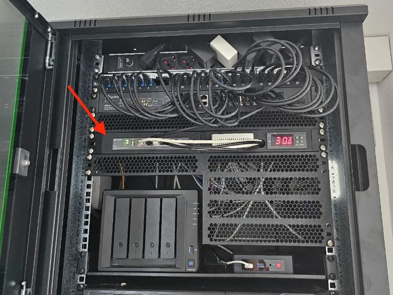 OpenRack 1U - TP Link ER605