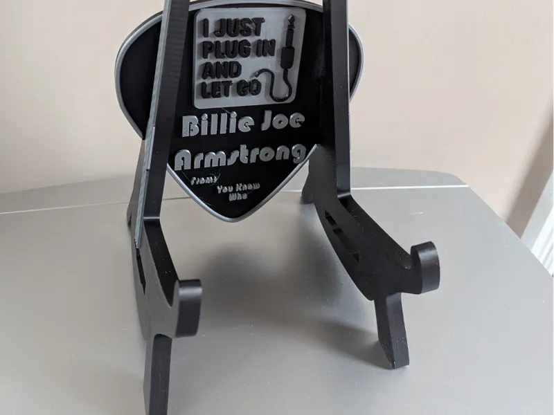Guitar Stand - Includes Blank and filled Backing