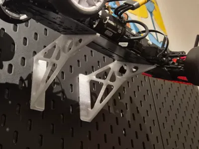 Skadis holder for rc touring car