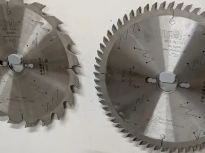 Wall Mount for Table Saw Blades (30mm hole)
