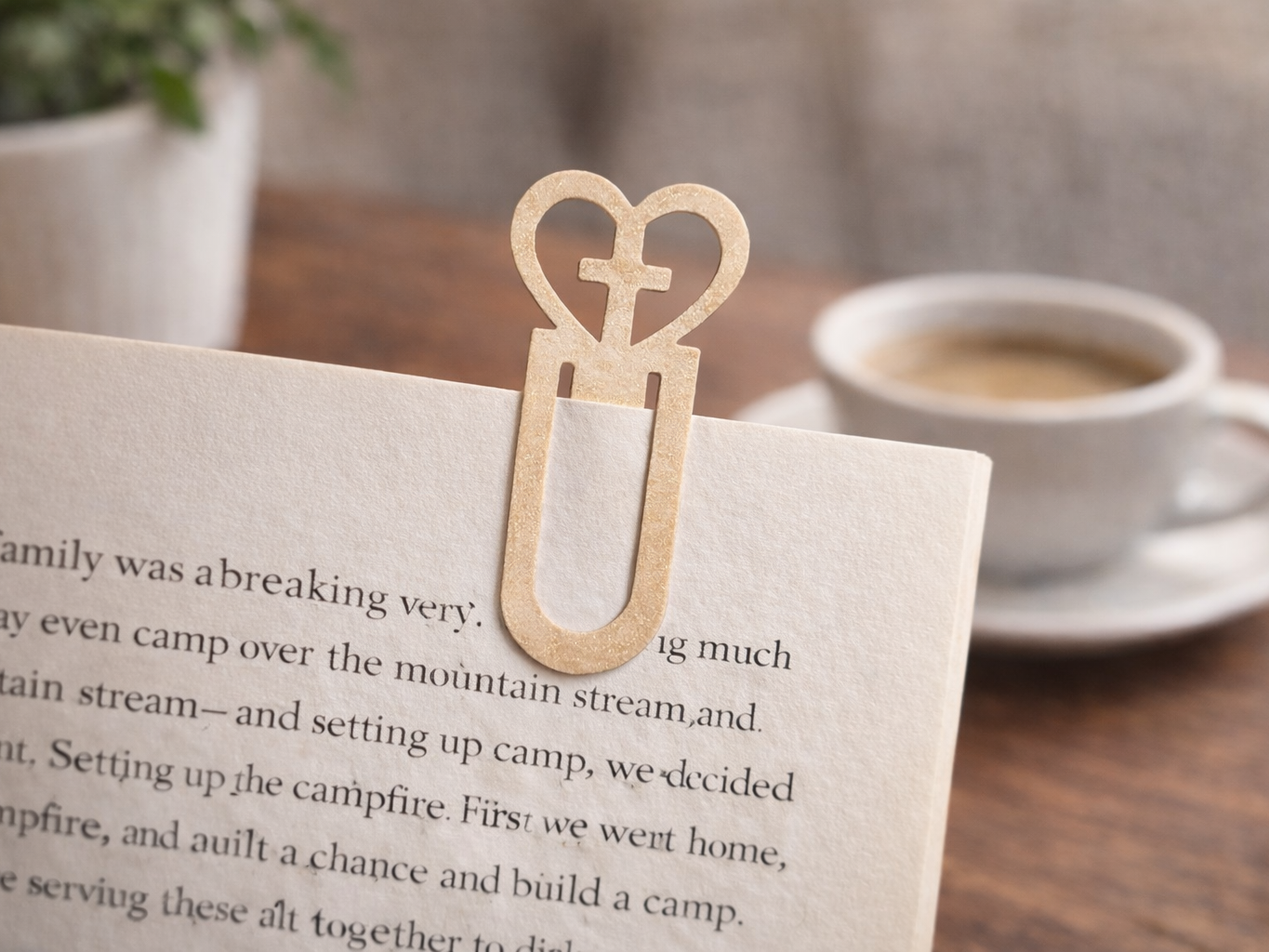 Christian Clip Bookmark – Heart & Cross