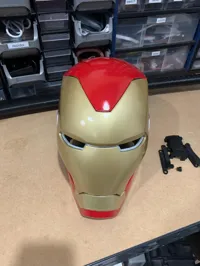 Casque Iron Man motorisé — photo 5