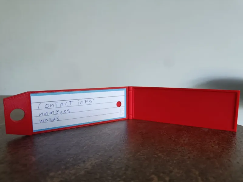 Customisable Luggage Tag Generator