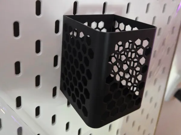 https://makerworld.bblmw.com/makerworld/model/USa6bb0b22dc4a00/design/2025-11-08_406a32665ed12.jpeg