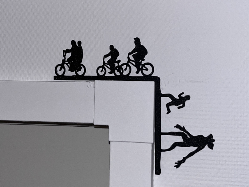 Corner Door - Stranger Things