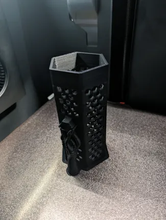 Large low filament cup for Honeycomb storage wall