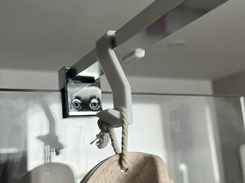 Square bar hook