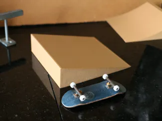 Fingerboard Kicker Ramp