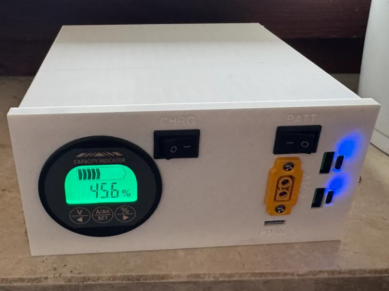 FPV Powerbank 96Wh - PD 140W - Solar Charge XT60