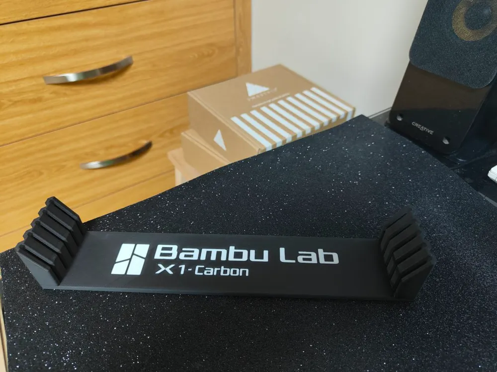 Bambu Lab plate holder by spary3d MakerWorld