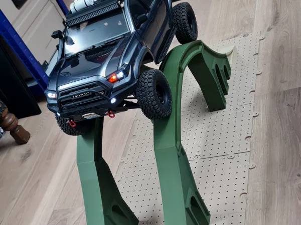 https://makerworld.bblmw.com/makerworld/model/USa6cfa915bac0f0/design/2025-06-05_bf2fef5ba8746.jpg