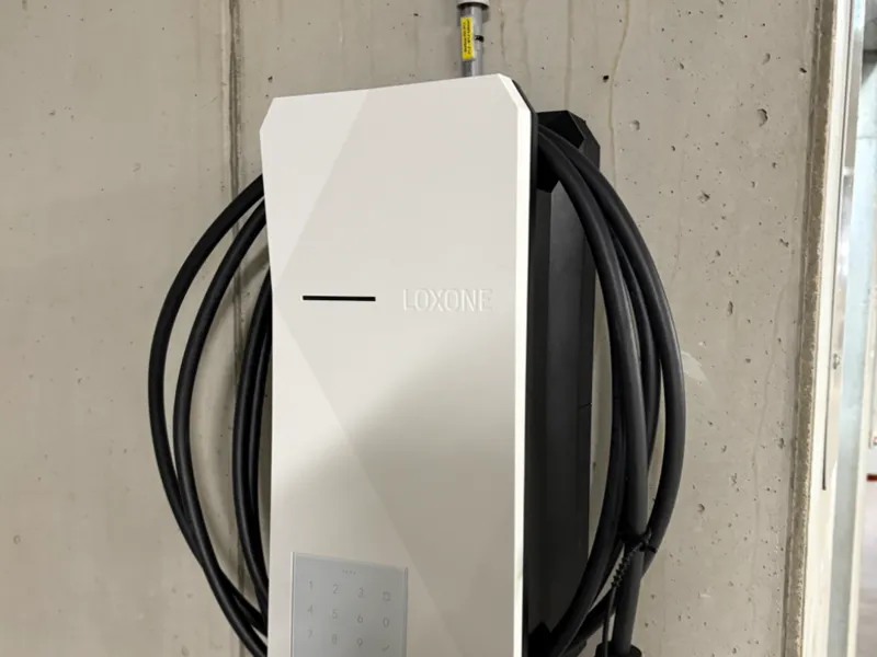 Wandmontage Adapter für Loxone Wallbox