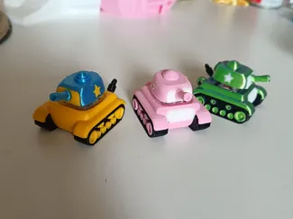 Cute Tank Fidget Clicker Keychain