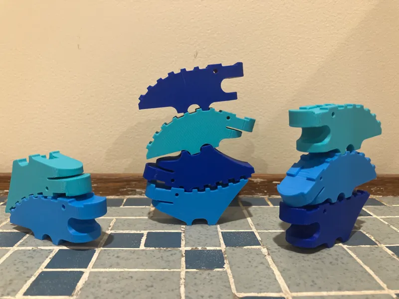 Croc-O-pile, a crocodile stacking game