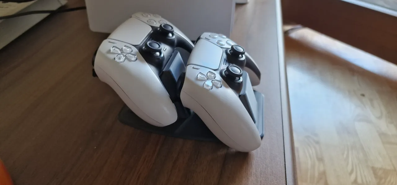 PS5 Controller Dual Stand view 2