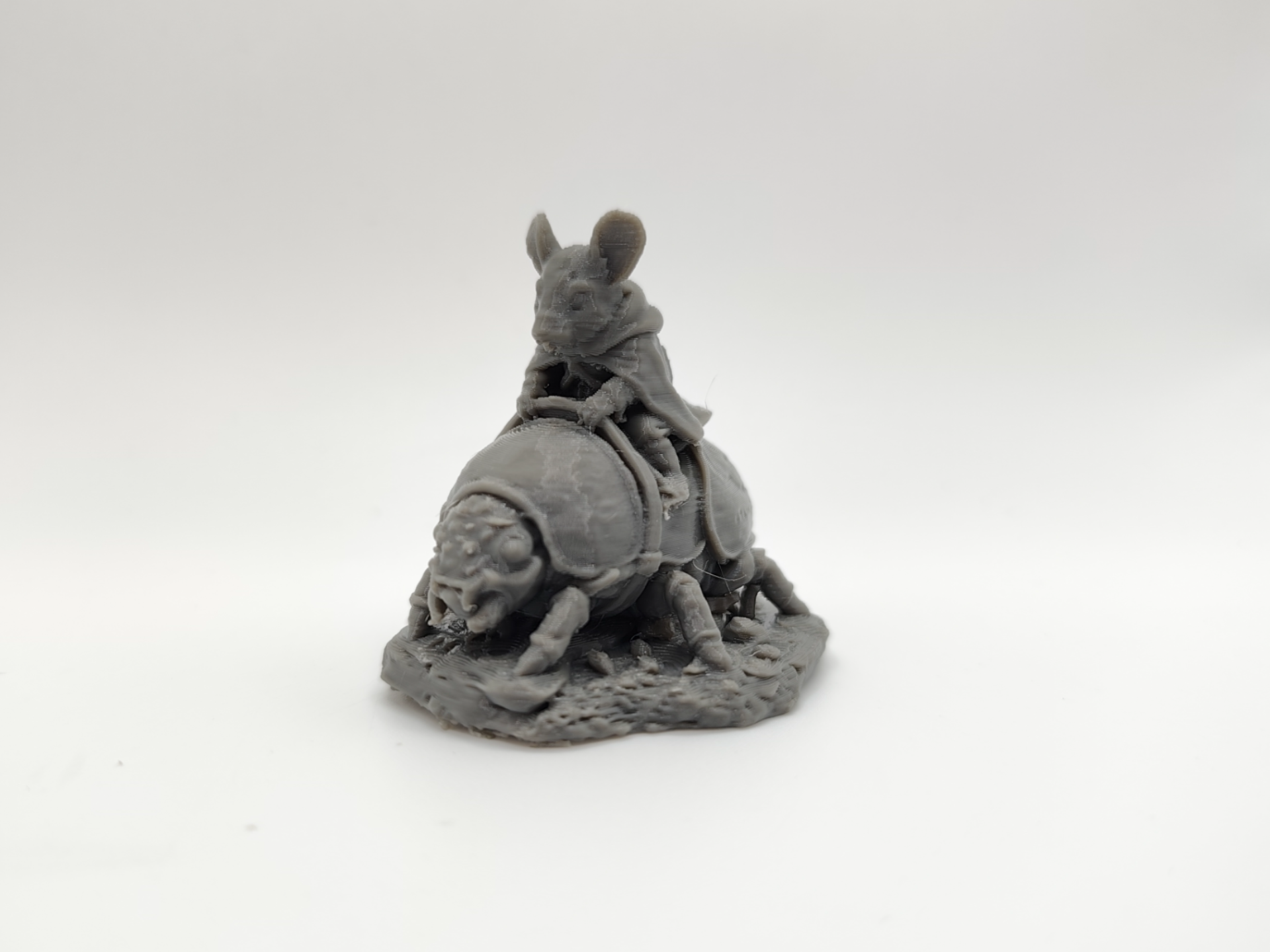 Mouse on Beetle Mount - Fantasy Miniature